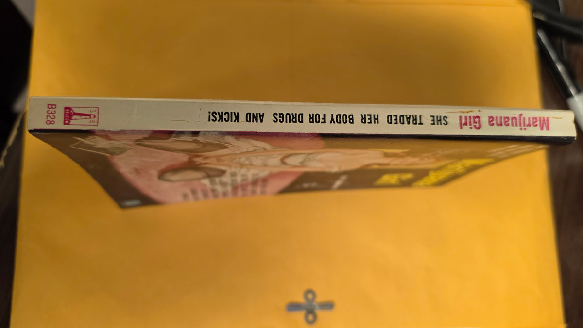 Beacon Books No. B328, 1960 Marijuana Girl by N. R. de Mexico, pseudonym of Robert Campbell Bragg