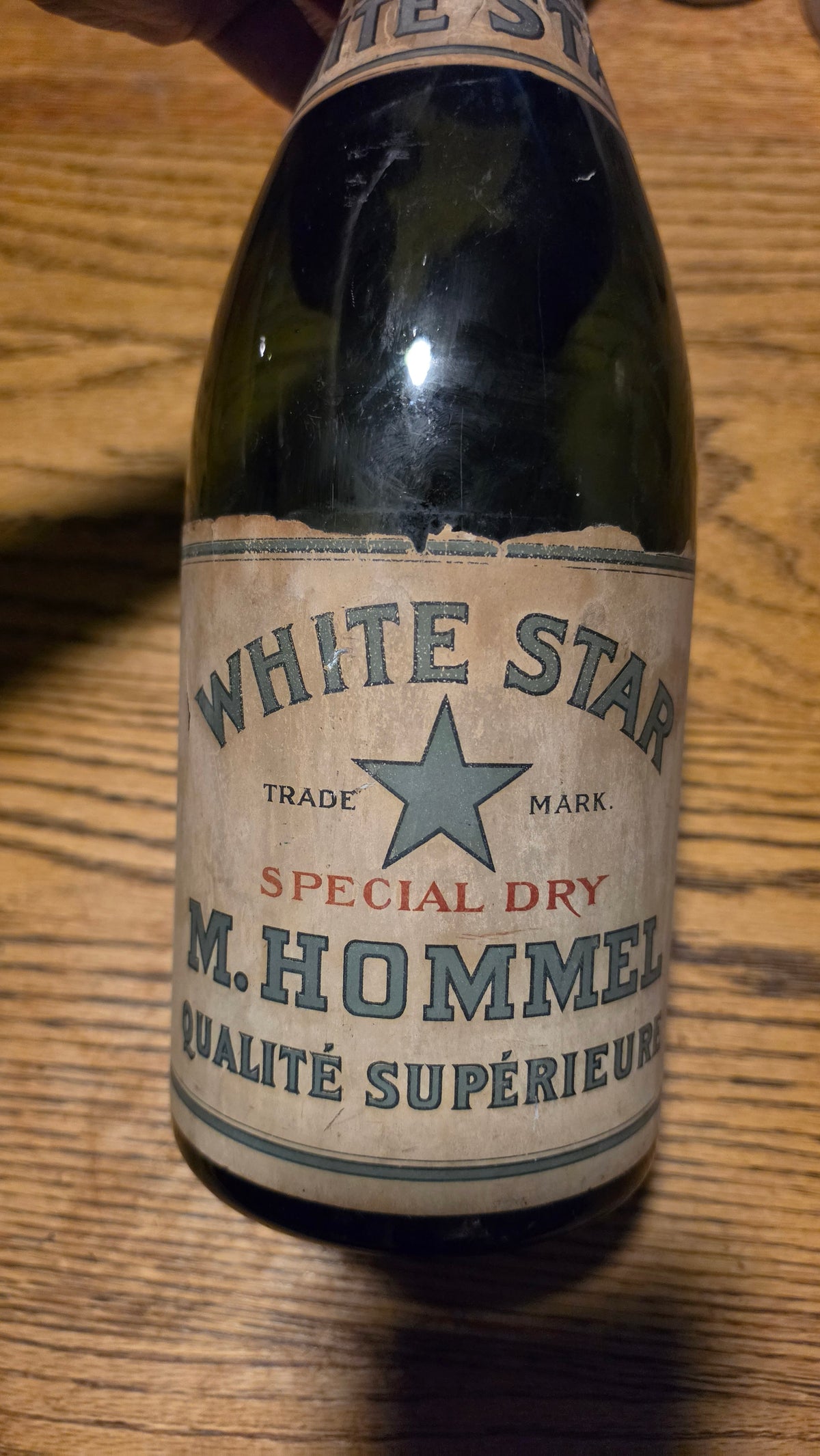 H Hommel Champagne
