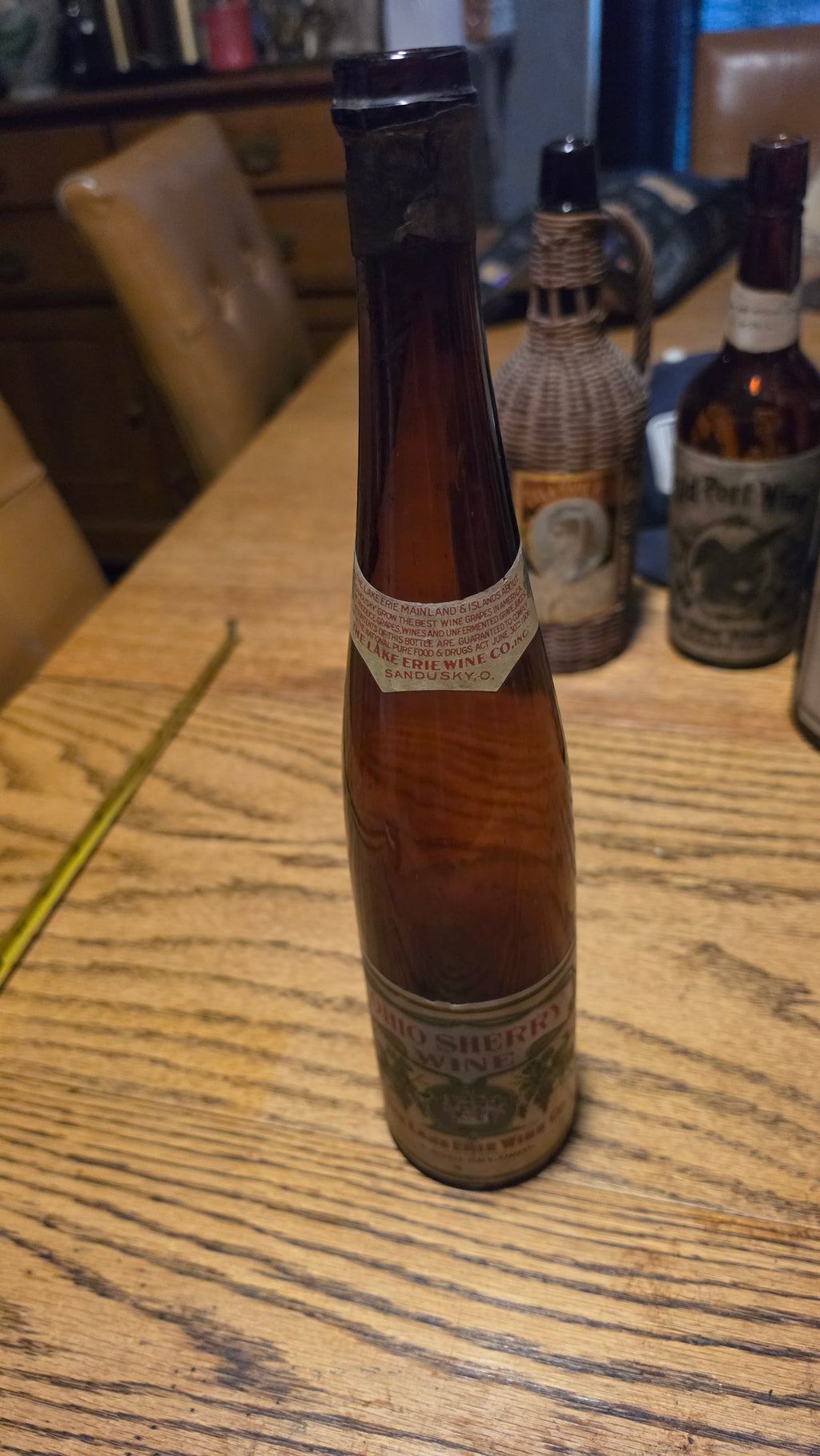 Lake Erie Wine Co Ohio Sherry Wine Sandusky Ohio bottle 1900s–1910s